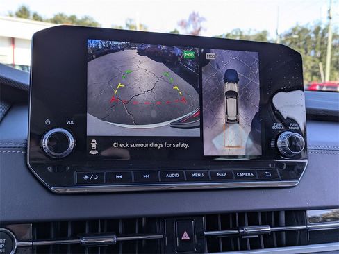 Used 2023 Mitsubishi Outlander SE image 20