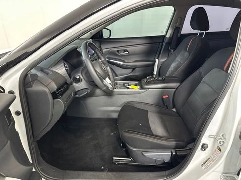 Used 2024 Nissan Sentra SR image 11