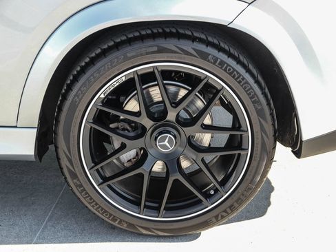 Used 2022 Mercedes-Benz GLE 53 AMG 4MATIC image 11