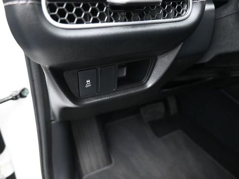 Certified 2026 Honda HR-V EX-L image 13