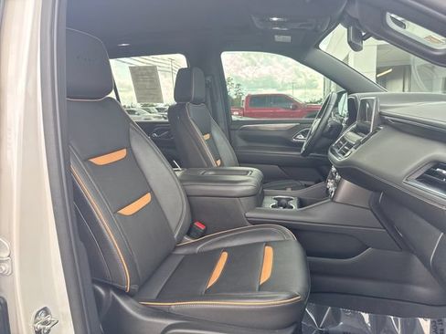 Used 2023 GMC Yukon AT4 w/ AT4 Premium Plus Package AWD/4WD image 29