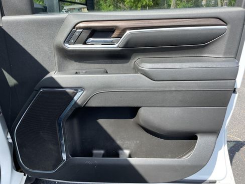 Used 2024 Chevrolet Silverado 2500 LT AWD/4WD image 51
