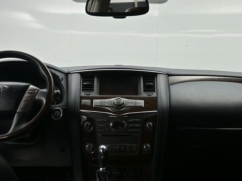 Used 2016 INFINITI QX80 4WD w/ Driver's Assistance Package image 13