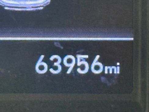 Used 2019 Hyundai Santa Fe SE image 12