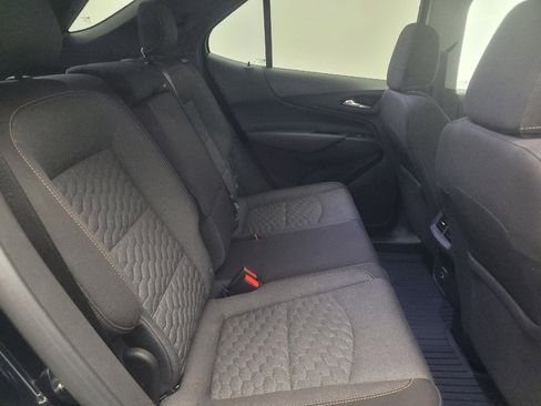 Used 2020 Chevrolet Equinox LT FWD image 19