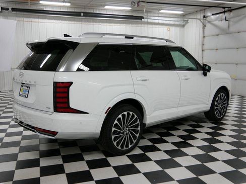 Used 2026 Hyundai Palisade Calligraphy AWD/4WD image 2