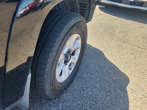 Used 2016 Toyota 4Runner SR5 RWD image 15
