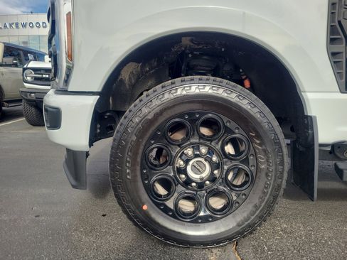 Certified 2025 Ford F350 Lariat w/ Black Appearance Package image 26