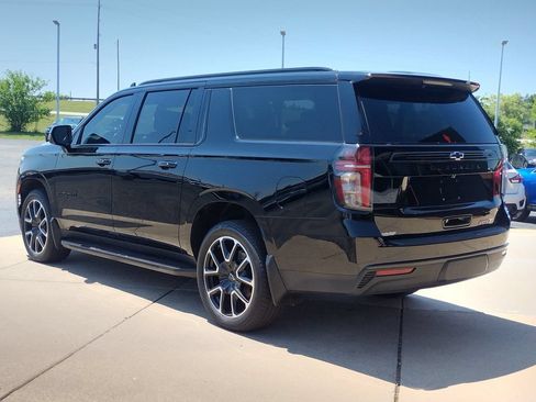 Used 2023 Chevrolet Suburban RST w/ Luxury Package AWD/4WD image 7