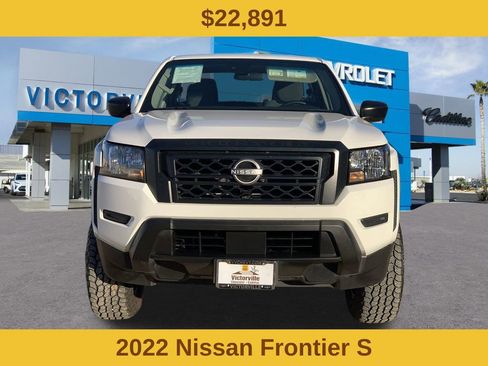Used 2022 Nissan Frontier S w/ Technology Package image 2