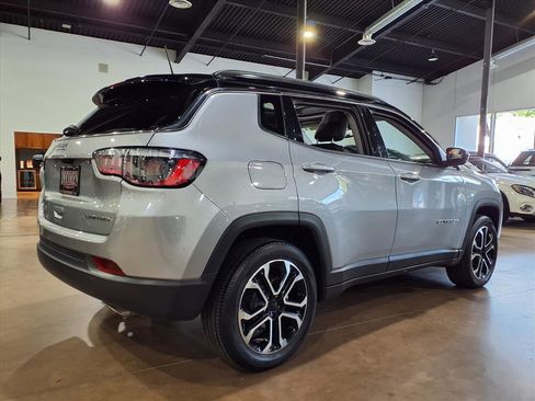 Used 2022 Jeep Compass Limited w/ Sun and Sound Group image 6