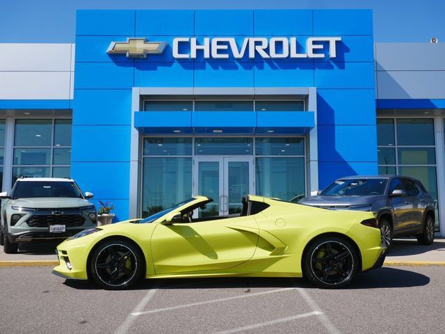Used 2024 Chevrolet Corvette Stingray Coupe RWD image 4