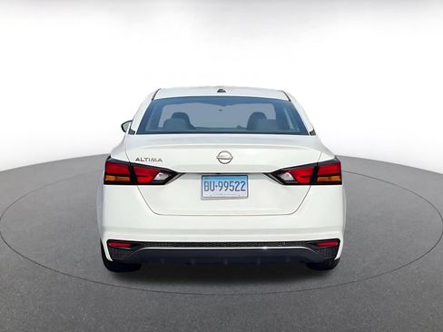 Used 2026 Nissan Altima 2.5 SV FWD image 12