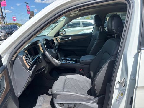 Used 2026 Volkswagen Atlas SE FWD image 29