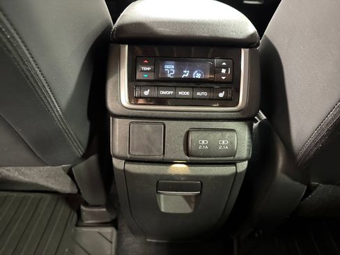 Used 2021 Subaru Ascent Limited w/ Technology Package AWD/4WD image 28