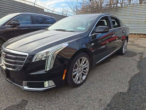 Used 2019 Cadillac XTS Luxury FWD image 1