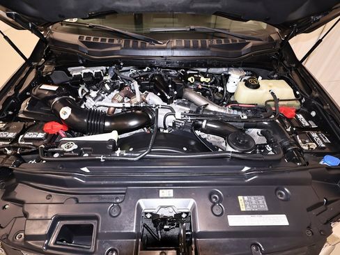 Certified 2019 Ford F250 XLT w/ XLT Value Package image 43