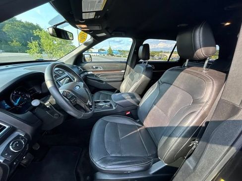 Used 2018 Ford Explorer Limited AWD/4WD image 20