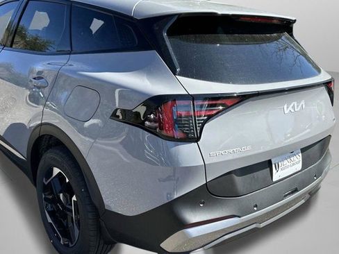 New 2026 Kia Sportage S image 32