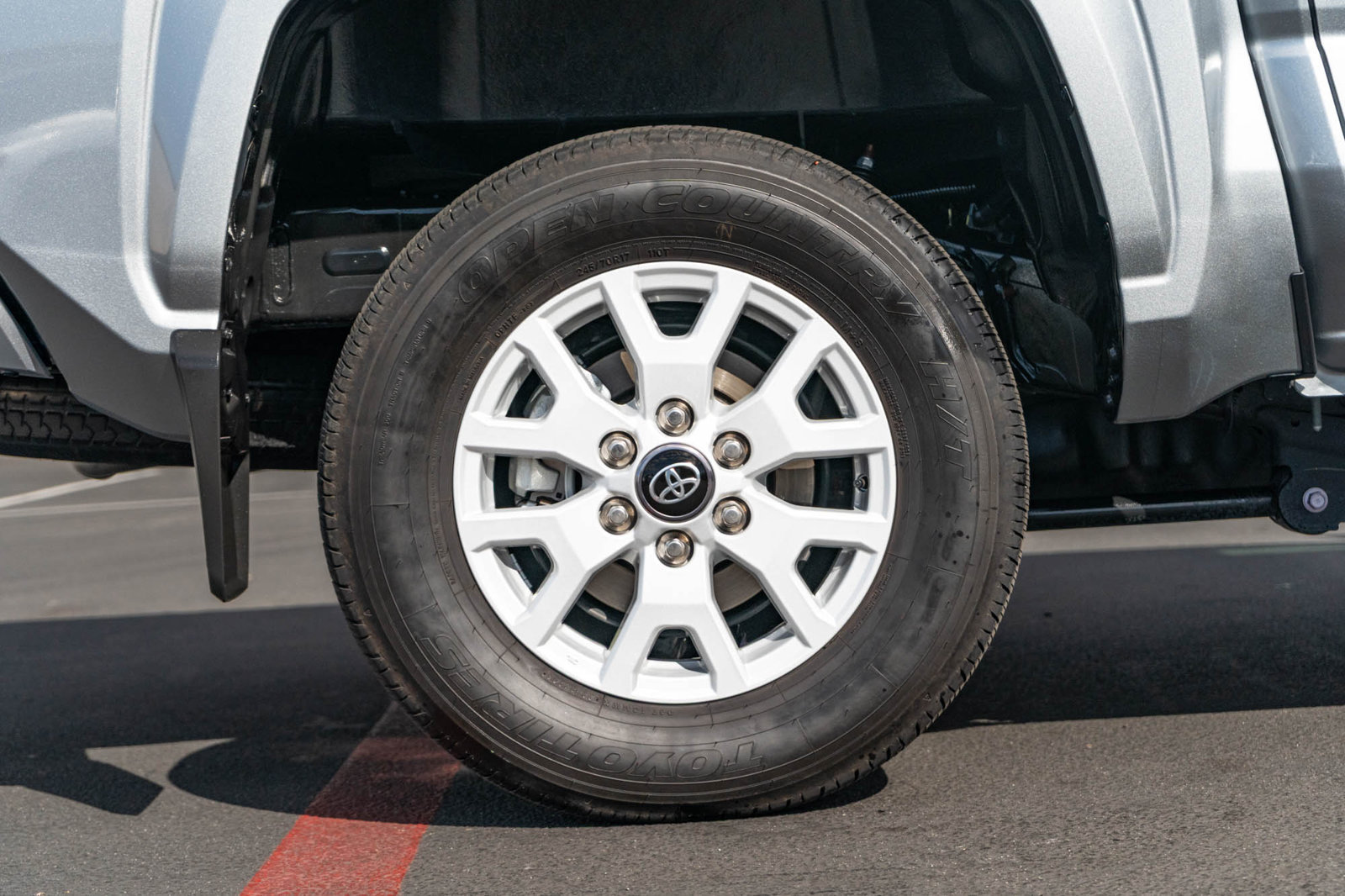Certified 2026 Toyota Tacoma SR5 AWD/4WD image 11
