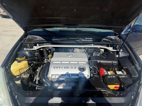 Used 2004 Lexus ES 330 image 25