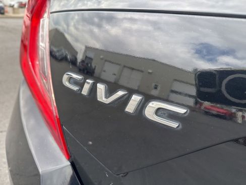 Used 2017 Honda Civic EX image 10