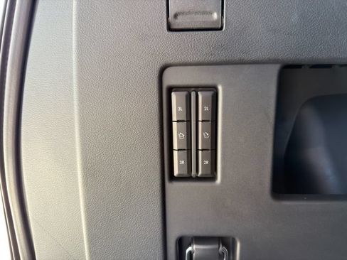 Used 2024 Lincoln Navigator Premiere AWD/4WD image 55