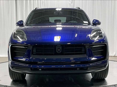Used 2026 Porsche Macan AWD/4WD image 12