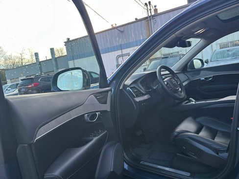 Certified 2024 Volvo XC90 T8 Ultimate w/ Protection Package Premier image 21