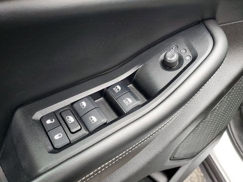 Used 2024 Jeep Grand Cherokee L Limited w/ Luxury Tech Group II image 27