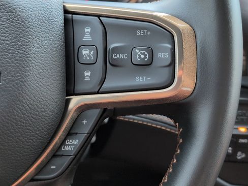 Used 2024 RAM 2500 Limited w/ Safety Group AWD/4WD image 25
