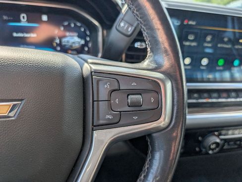 Used 2022 Chevrolet Silverado 1500 LT AWD/4WD image 13