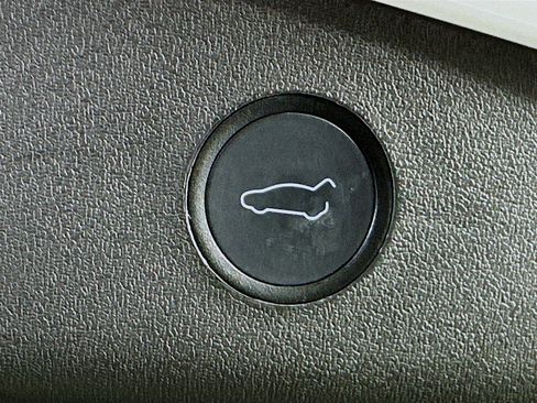 Used 2021 Tesla Model 3 Standard Range Plus image 28