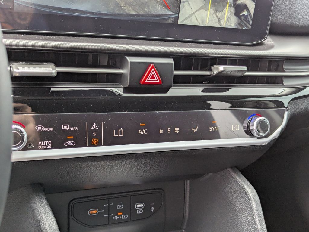 New 2026 Kia Sportage SX FWD image 26