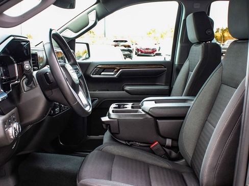 Used 2023 GMC Sierra 1500 Elevation image 30