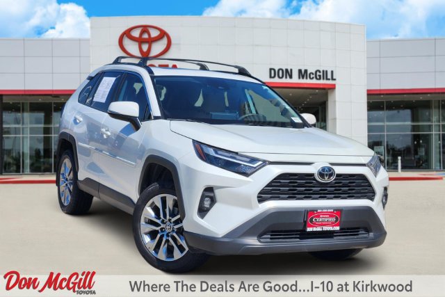 Certified 2025 Toyota RAV4 XLE Premium FWD image 1