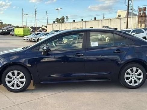 Certified 2026 Toyota Corolla LE FWD image 5