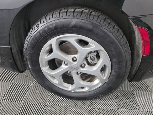 Used 2023 Chrysler Pacifica Limited image 21