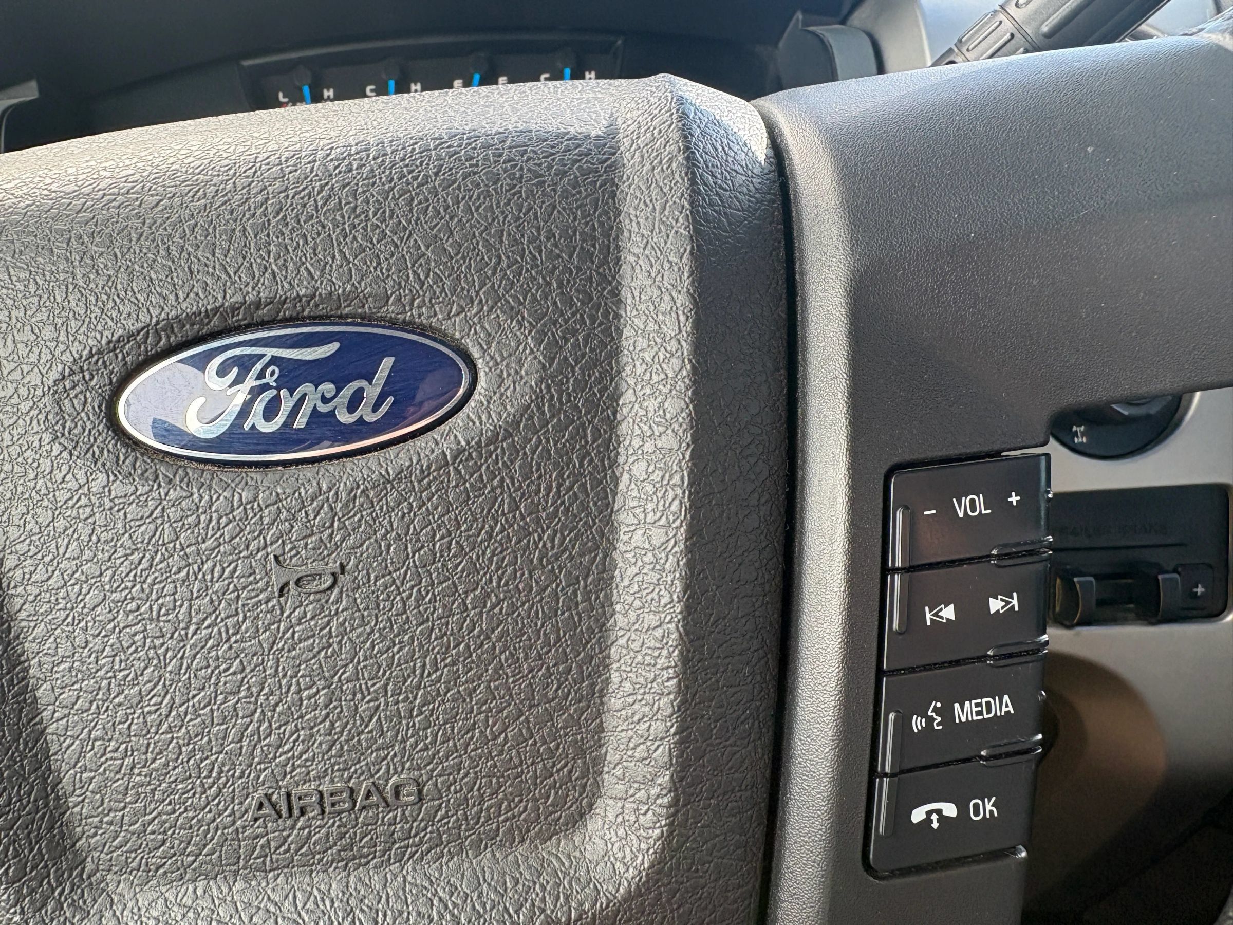 Used 2013 Ford F150 XLT w/ Luxury Equipment Group RWD image 29