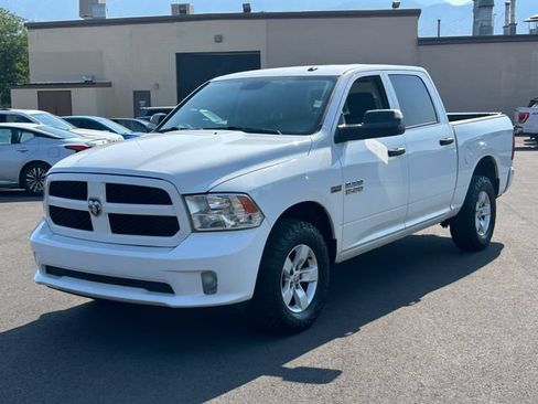 Used 2017 RAM 1500 Express AWD/4WD image 8