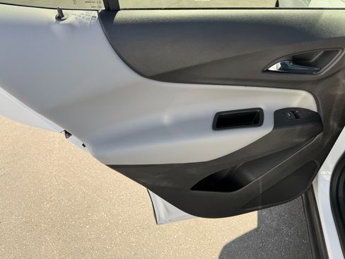 Used 2022 Chevrolet Equinox LT FWD image 19