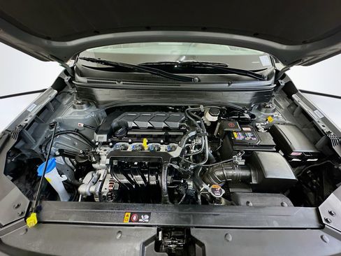 Used 2025 Hyundai Venue SEL image 34