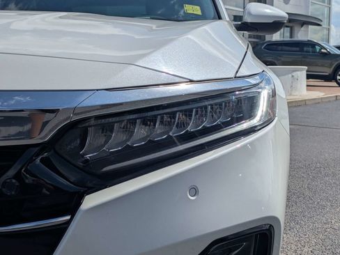 Used 2021 Honda Accord Touring image 11