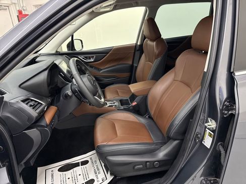 Used 2022 Subaru Forester Touring w/ Popular Package #2 image 13