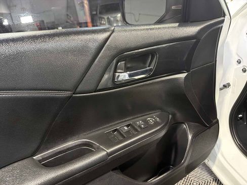 Used 2015 Honda Accord Sport image 15