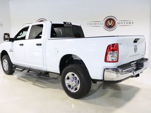 Used 2024 RAM 2500 Tradesman w/ Chrome Appearance Group AWD/4WD image 3