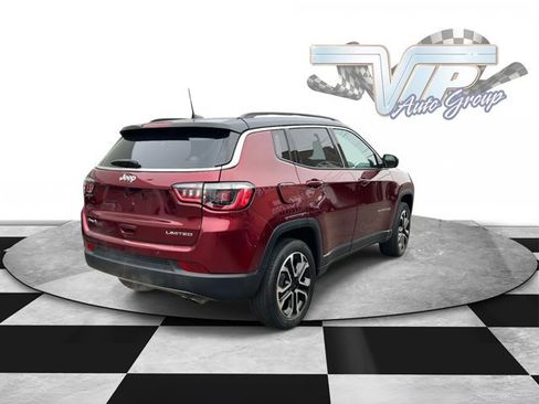 Certified 2022 Jeep Compass Limited image 3