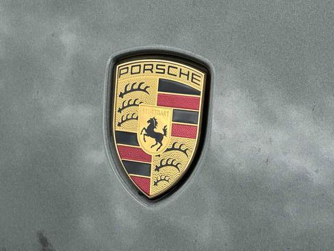 Used 2021 Porsche 911 Carrera RWD image 11
