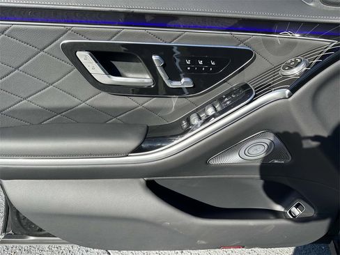 New 2025 Mercedes-Benz S 580 4MATIC Sedan image 11