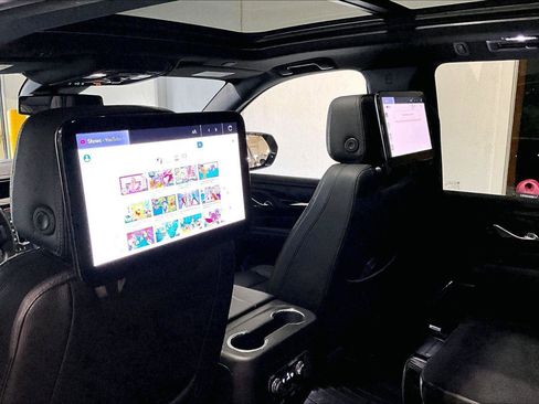 Used 2023 GMC Yukon XL Denali image 37